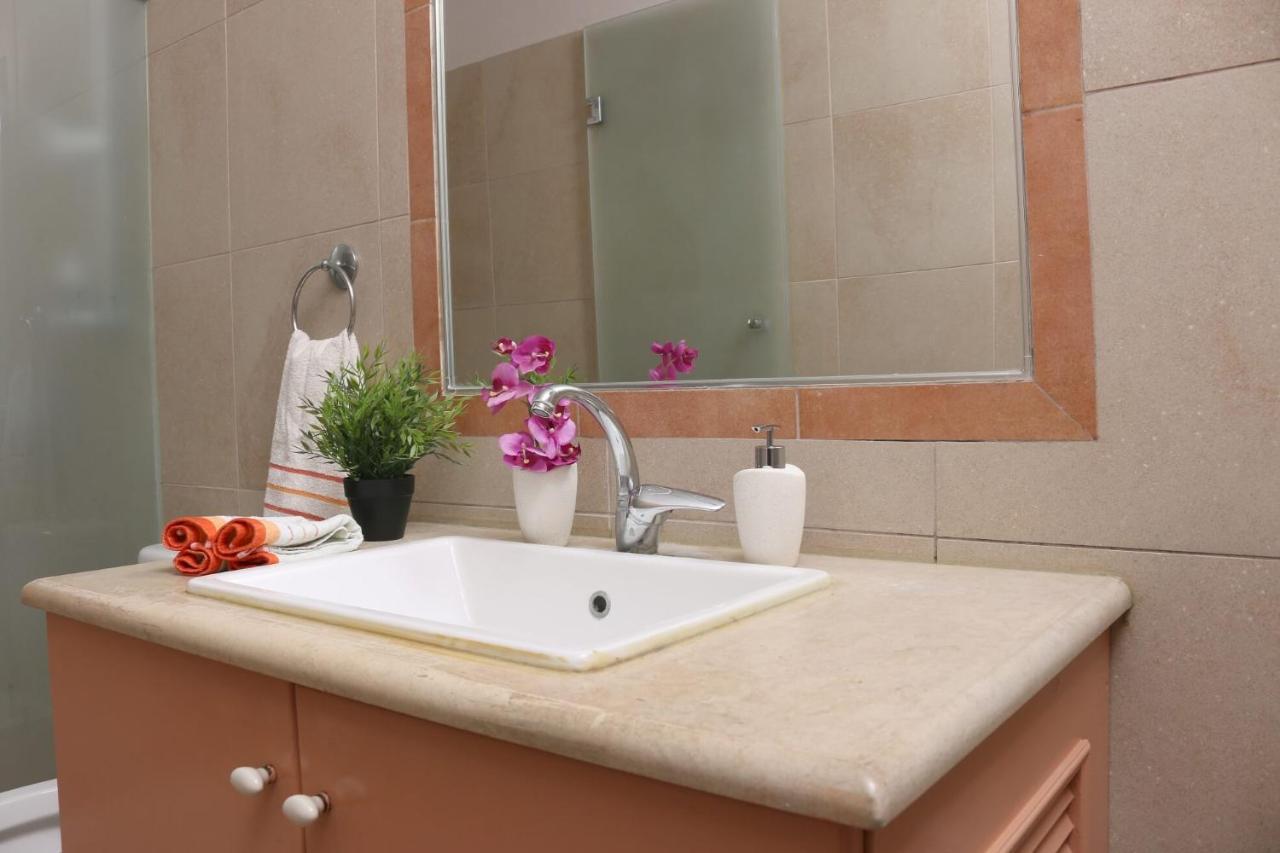 Modern Chic Apartment, Corfu Town Extérieur photo